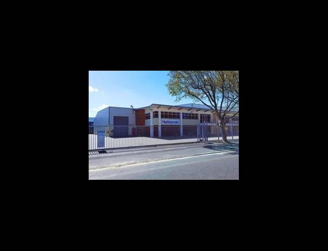 1,650M² WAREHOUSE TO LET IN NDABENI